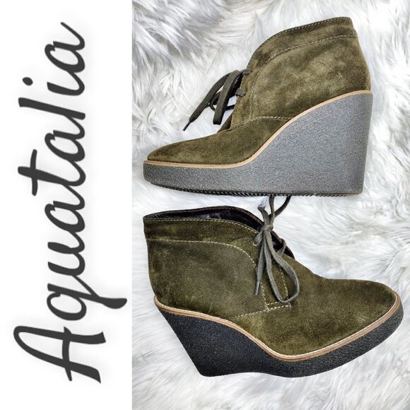 AQUATALIA Vianna Weatherproof Moss Green Suede Wedge Bootie, Size 8 - Picture 1 of 11